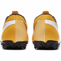 Pantofi sport Nike Mercurial Vapor 13 Academy TF AT7996 801 soccer