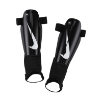 Nike Charge kids' soccer shin guards black DX4610 010