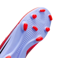 Nike Phantom 6 Club Juniors Multi-Ground Football Boots