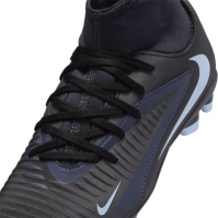 Nike Phantom 6 Club Juniors Multi-Ground Football Boots