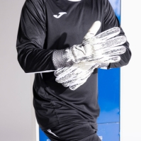 Area 25 Goalkeeper Gloves White Black