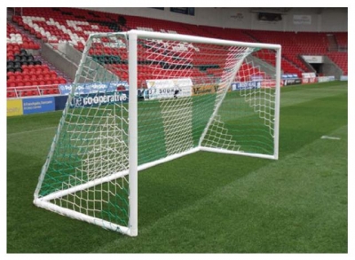 MESH PIŁKI NOŻNEJ DOMEKS 7,5x2,5m GŁ. 2m PE 4 biała
