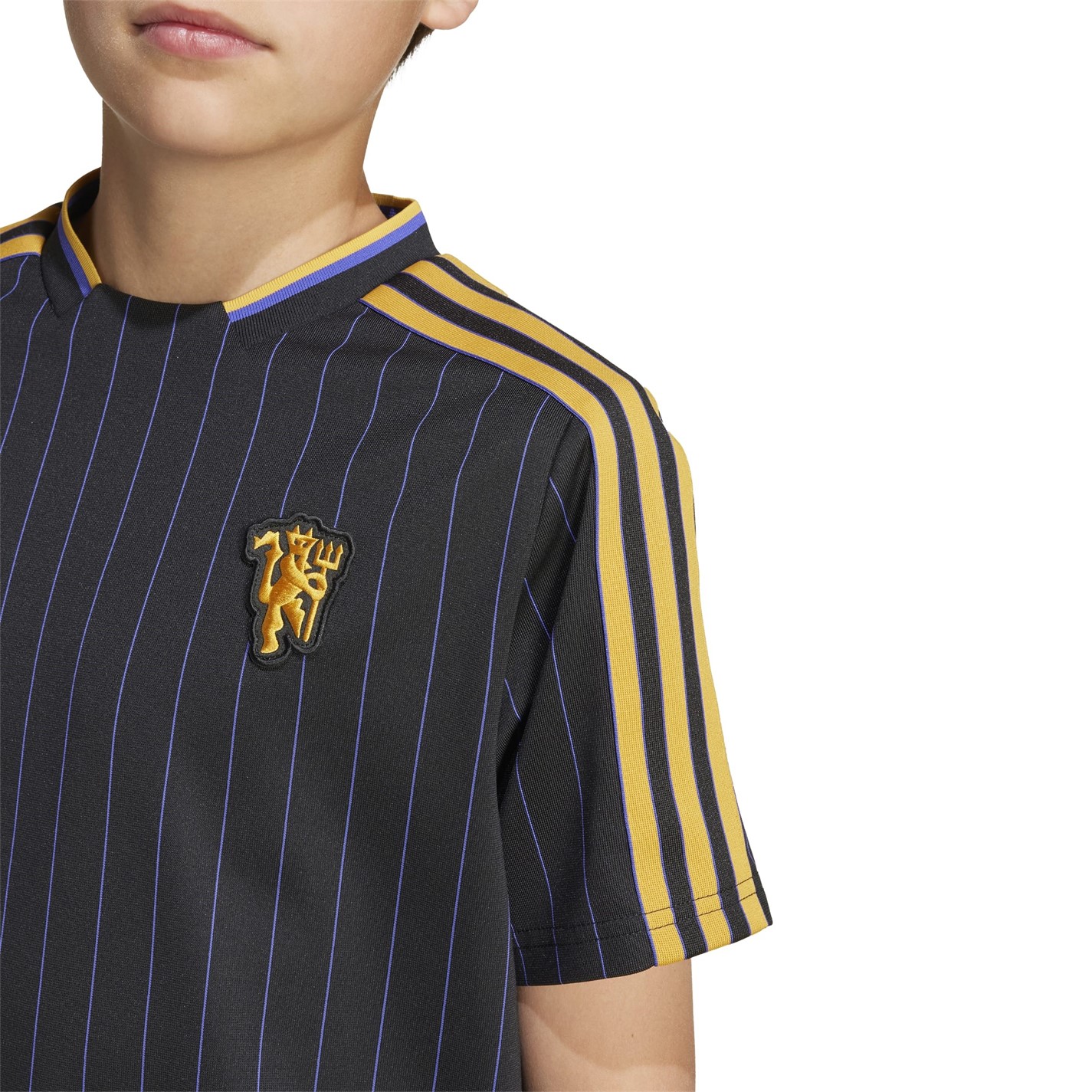 adidas Manchester United Icon Shirt Juniors