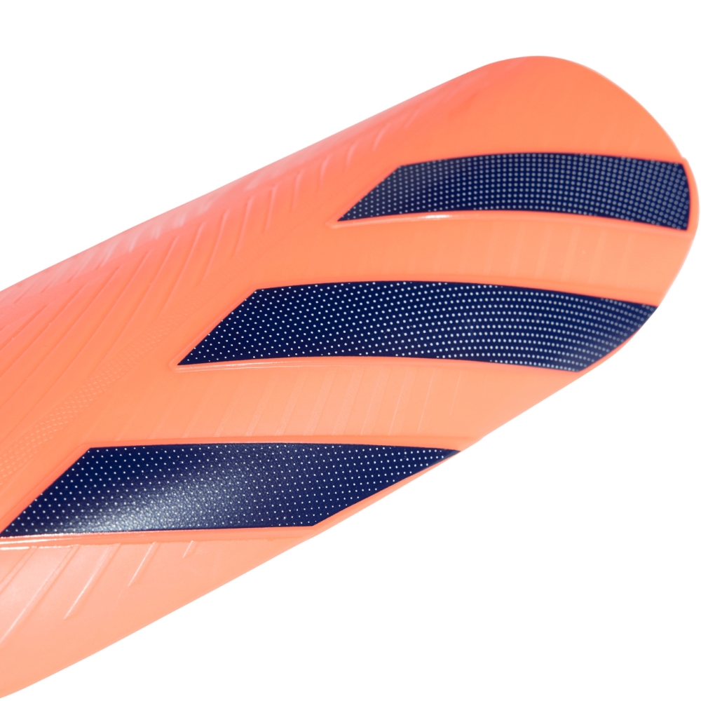 adidas Tiro
Club football shin guards orange KA0028