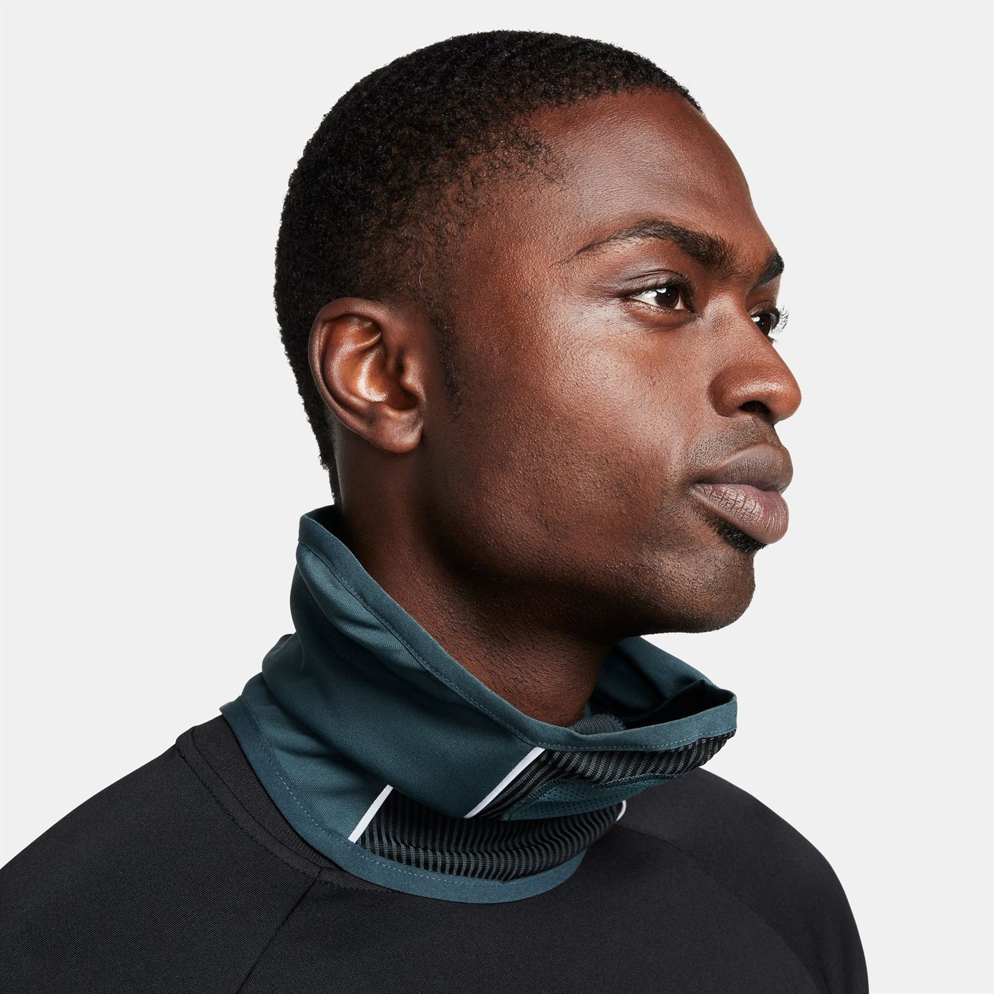 Nike Winter Warrior Mens Dri-FIT Global Football Snood