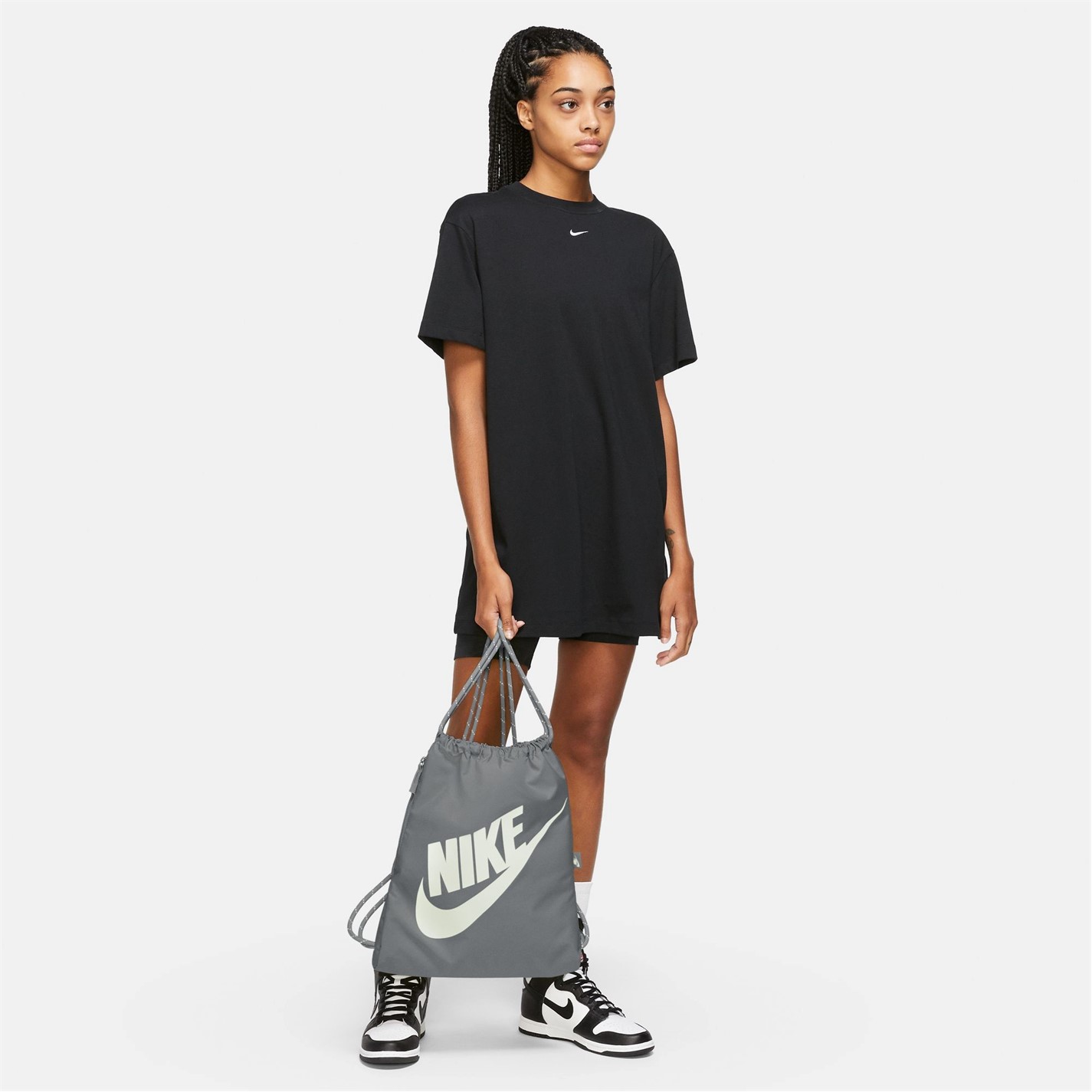 Nike Heritage Drawstring Bag (13L)