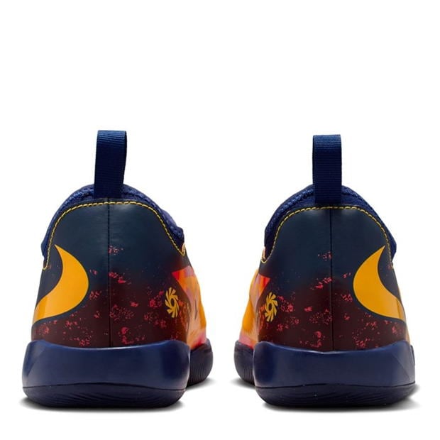 Nike Phantom 6 Academy Juniors Indoor Football Boots