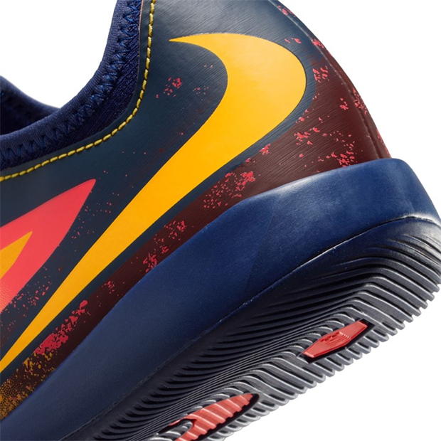 Nike Phantom 6 Academy Juniors Indoor Football Boots