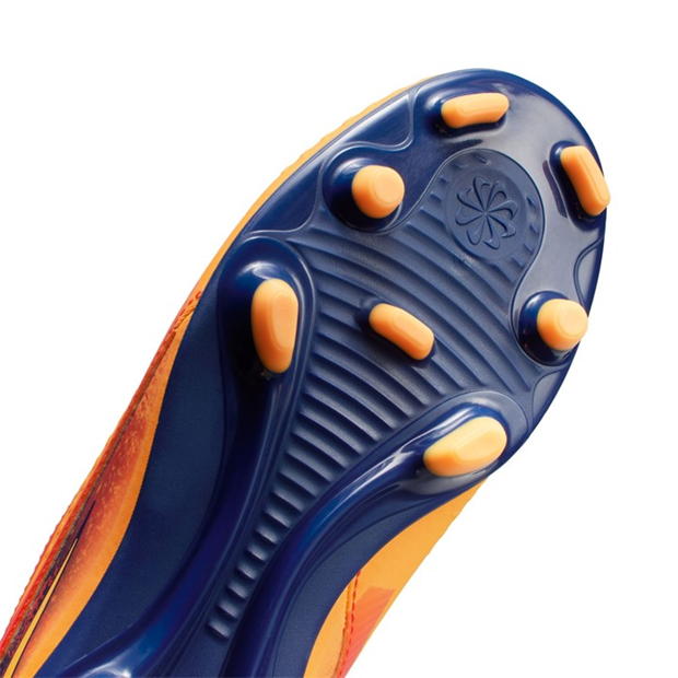 Nike Phantom 6 Club Juniors Multi Ground Football Boots