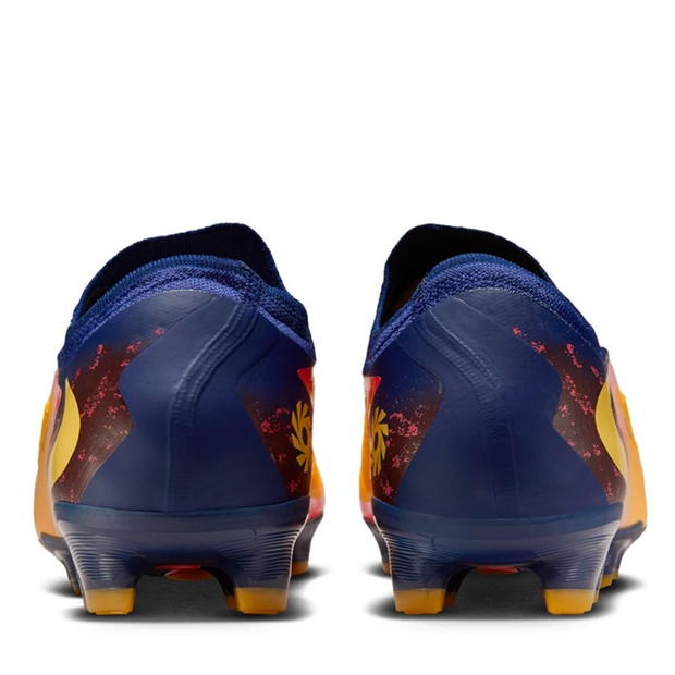 Nike Phantom 6 Low Pro Adults Firm Ground Football Boots