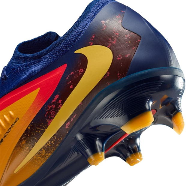 Nike Phantom 6 Low Pro Adults Firm Ground Football Boots