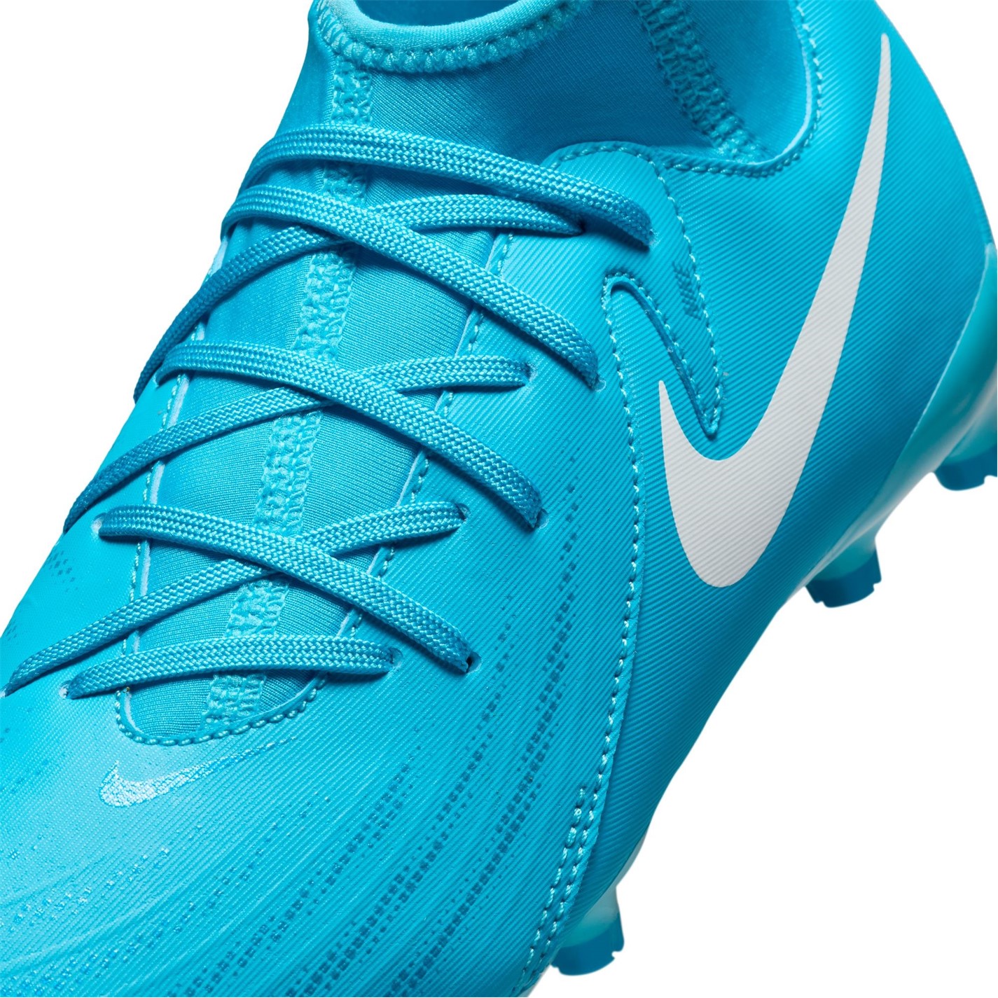 Nike Phantom Luna II Academy Firm Ground Football Boots Junior