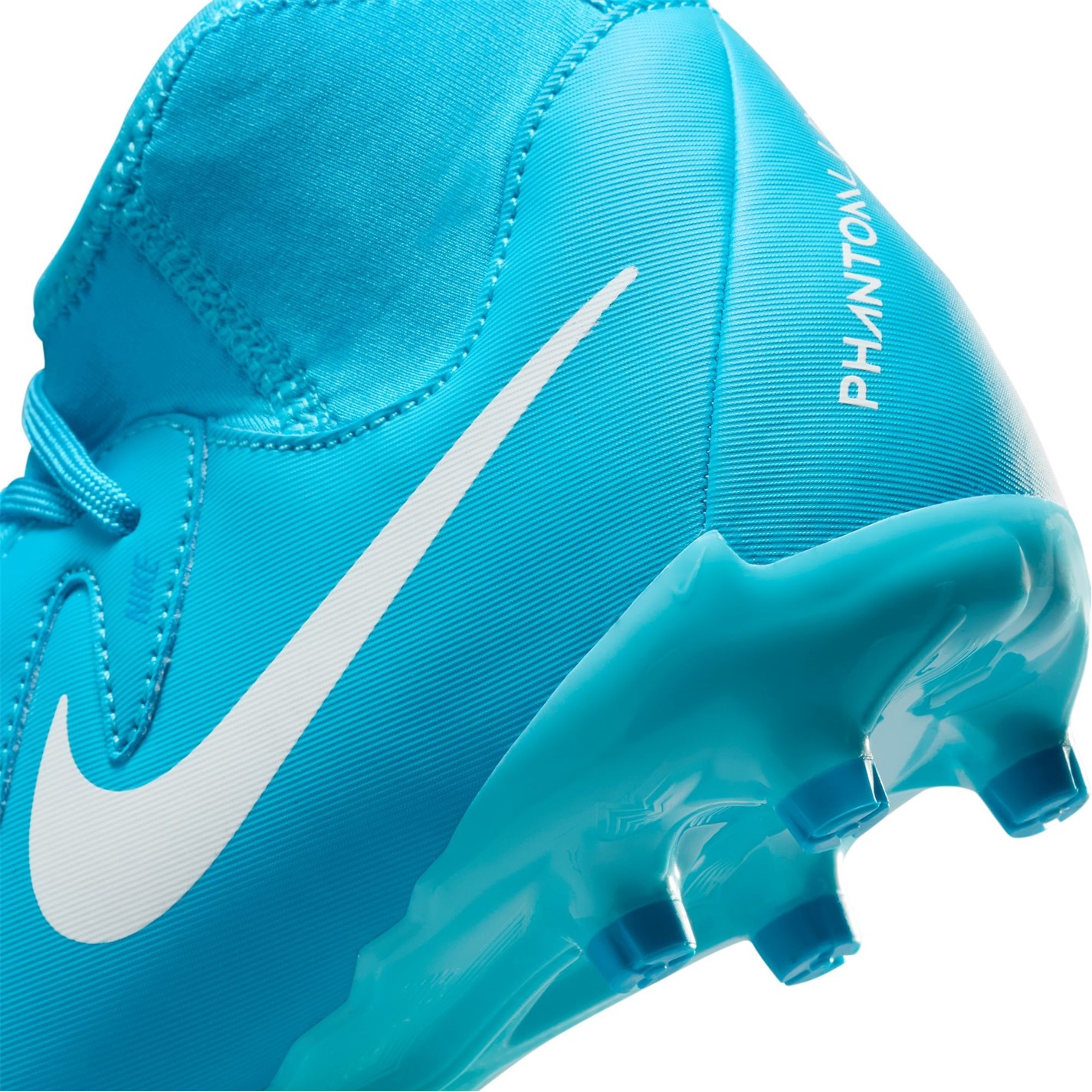 Nike Phantom Luna II Academy Firm Ground Football Boots Junior
