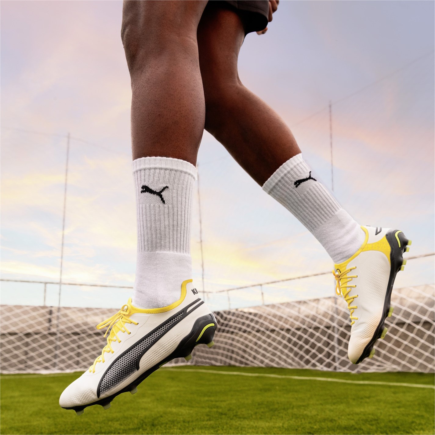 Puma King Ultimate Firm Ground Football Boots