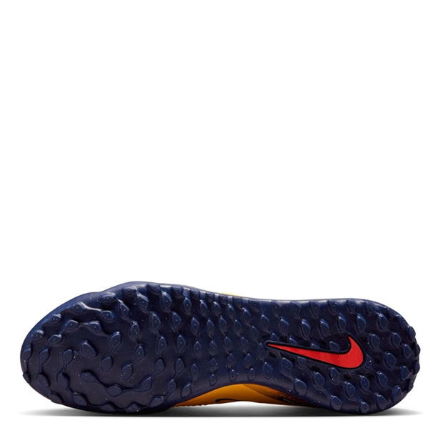 Nike Phantom 6 Low Academy Adults Astro Turf Football Boots