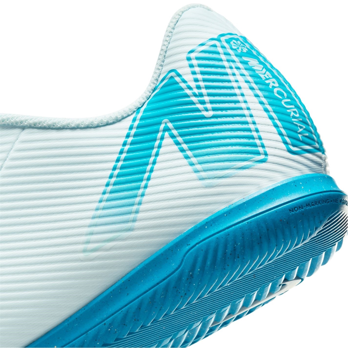 Nike Mercurial Vapor 16 Adults Club Indoor Football Boots