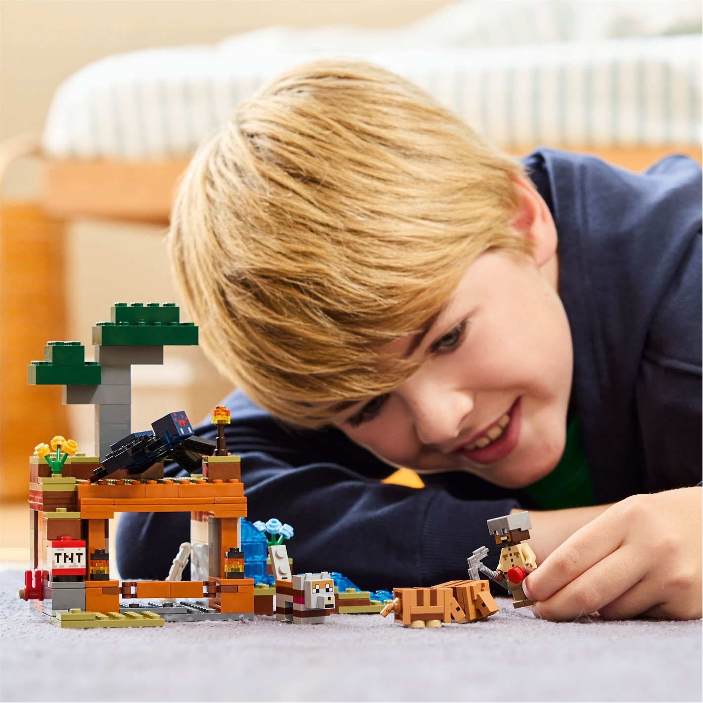 LEGO LEGO Minecraft The Armadillo Mine Expedition 21269