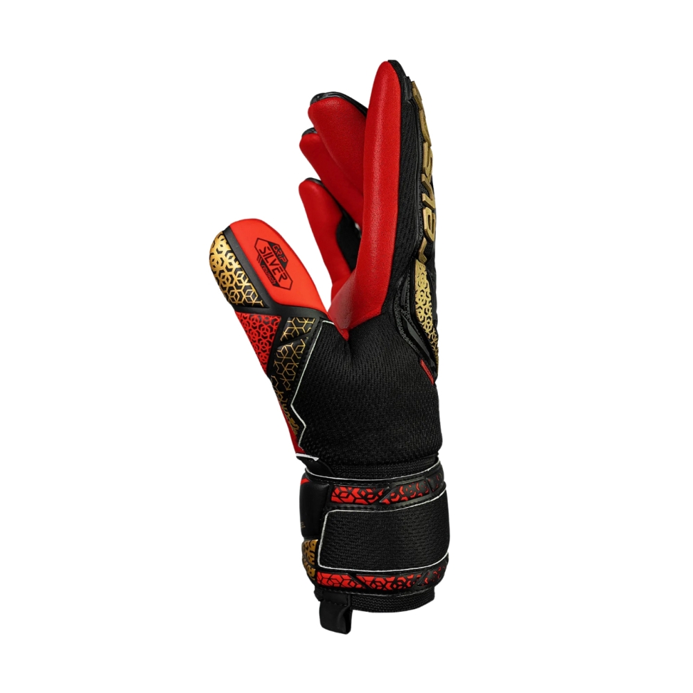 Reusch Attrakt Freegel Silver Junior goalkeeper gloves red-black 5572235 7075