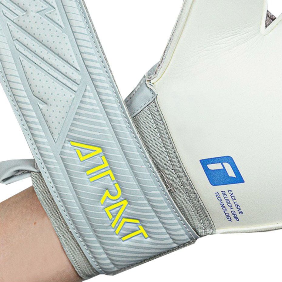 Rękawice bramkarskie Reusch Attrakt Grip szare 5270815 6016