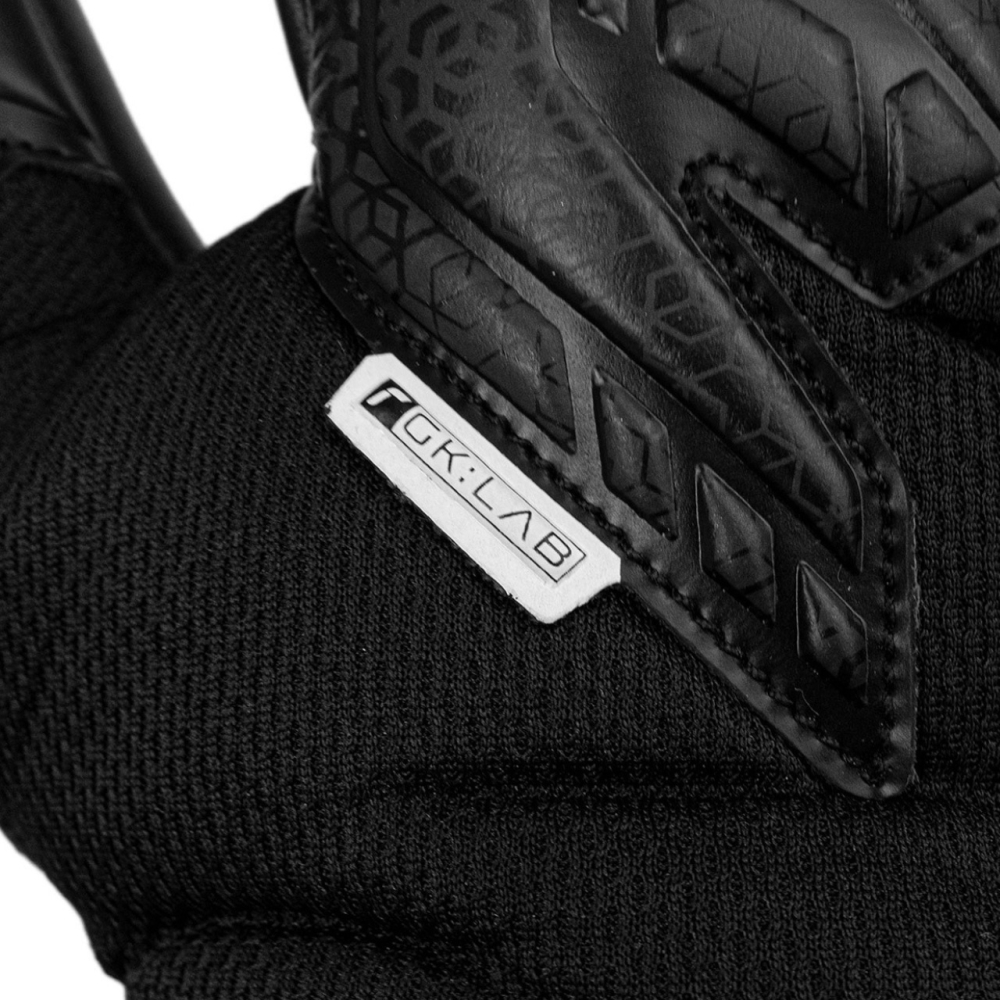 Reusch Attrakt Infinity NC goalkeeper gloves black 5570725 7700