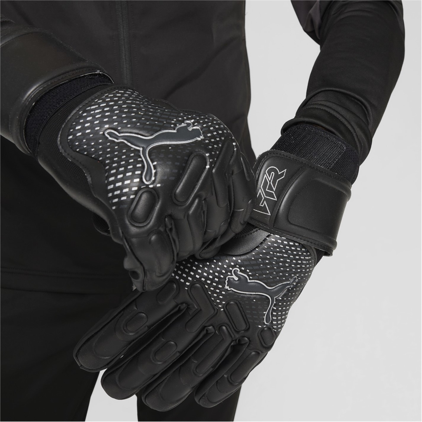 Puma FUTURE Match Goalkeeper Glove Juniors