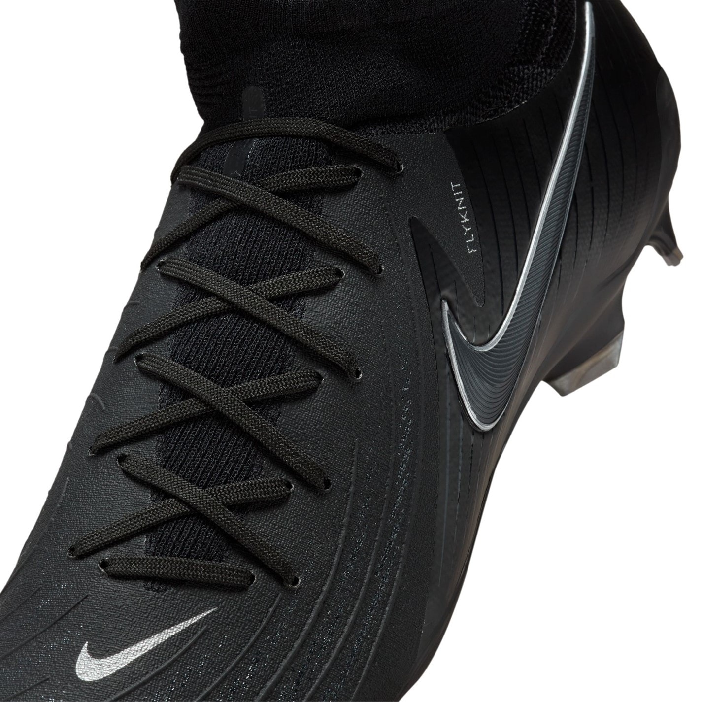 Nike Phantom Luna II Pro Firm Ground Football Boots Juniors
