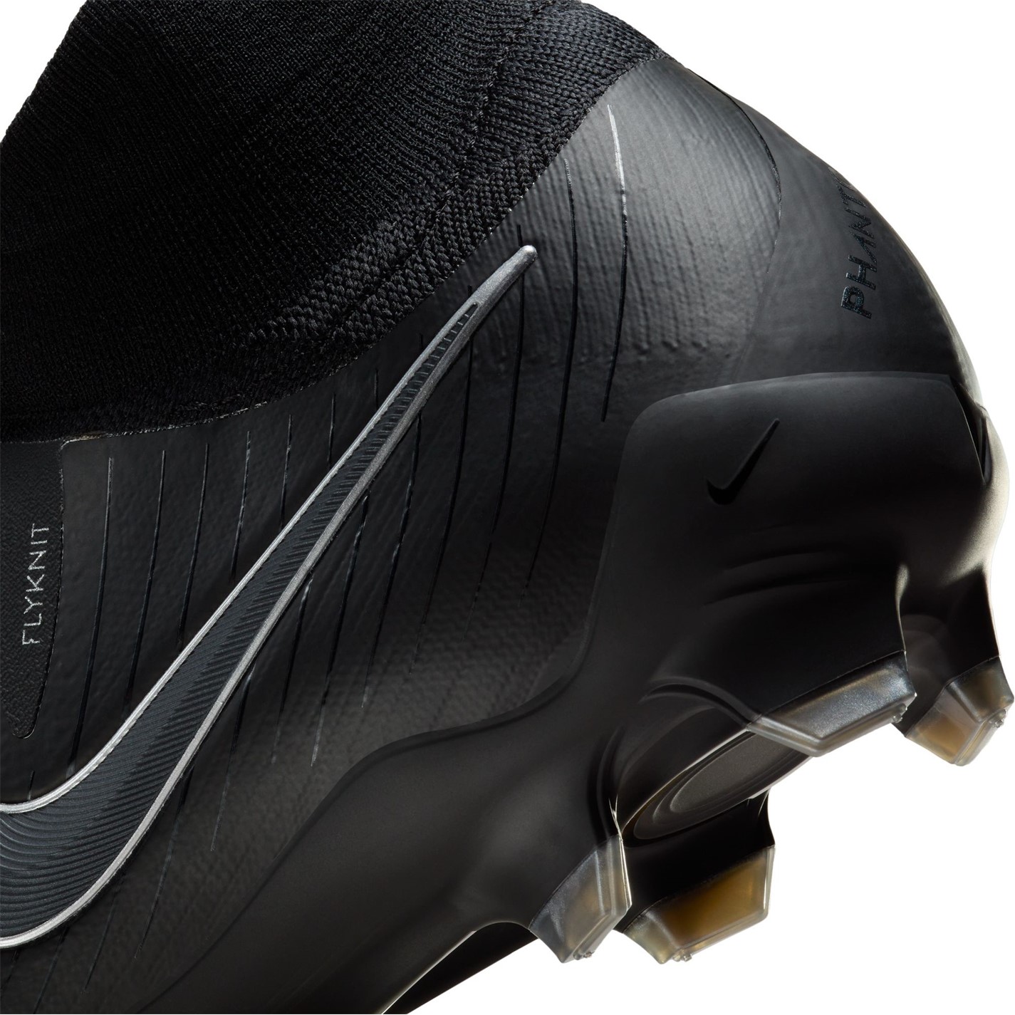 Nike Phantom Luna II Pro Firm Ground Football Boots Juniors