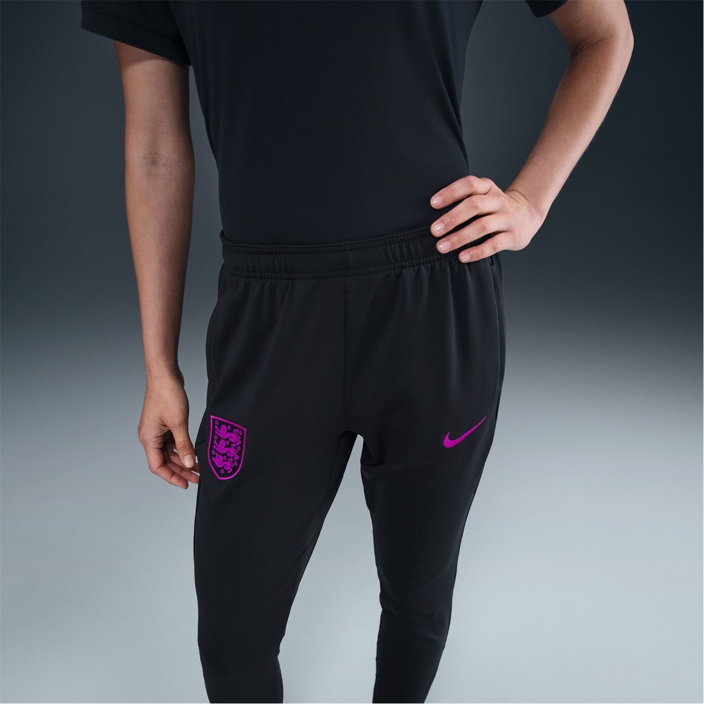 Nike England Strike Tracksuit Bottoms 2025 Womens