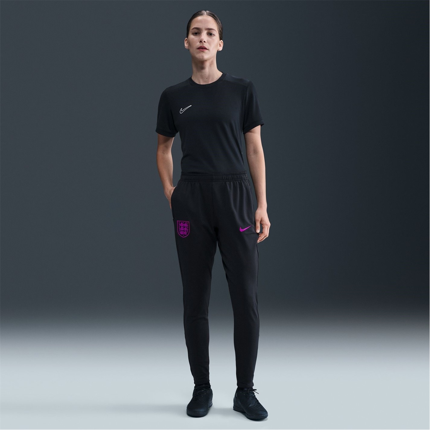 Nike England Strike Tracksuit Bottoms 2025 Womens