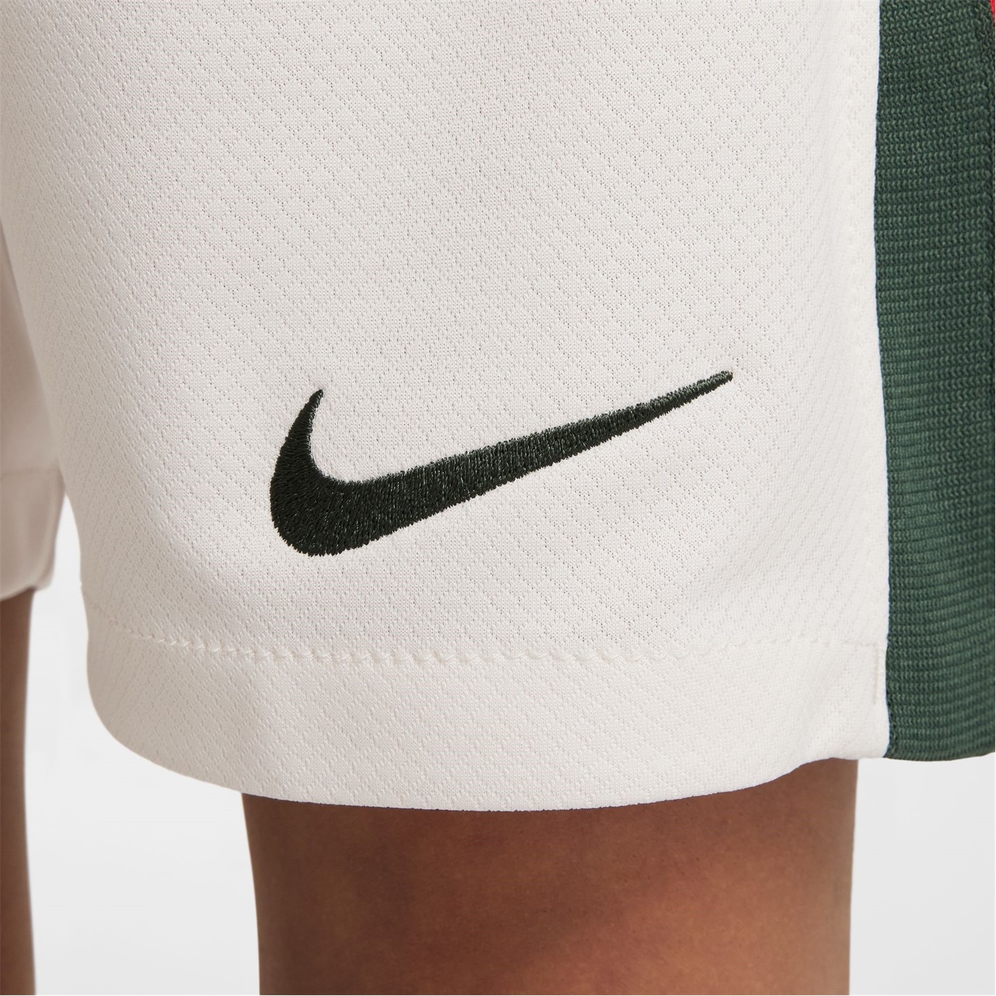 Nike Chelsea Away Shorts 2025 2026 Juniors